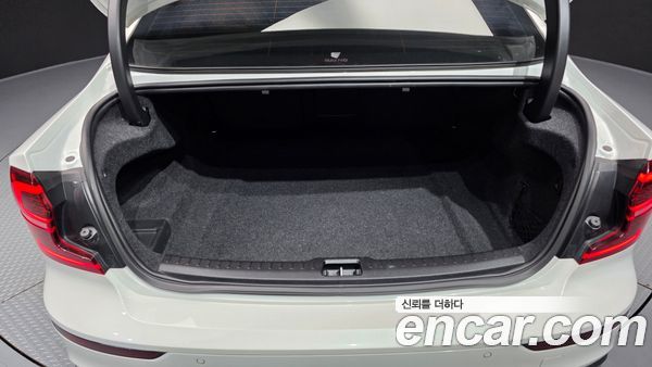 Volvo S60 2023, фото 20