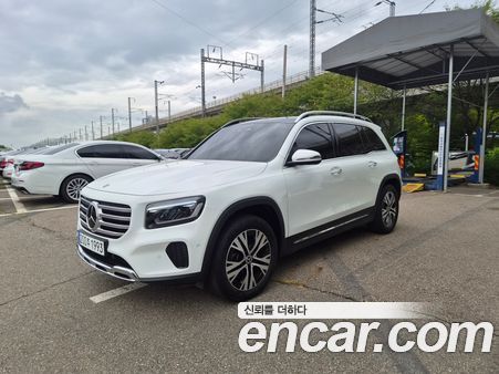 Mercedes-Benz GLB 2024