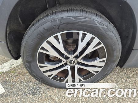 Mercedes-Benz GLB 2024, фото 5