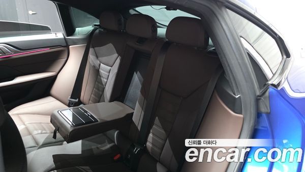 BMW i4 2024, фото 18