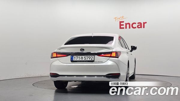 Lexus ES 2026, фото 4