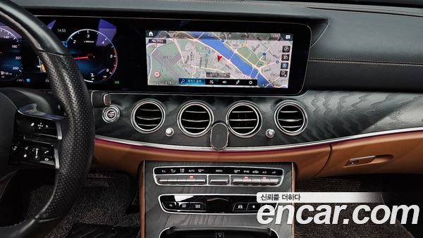 Mercedes-Benz E-Class 2021, фото 20