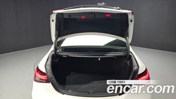 Mercedes-Benz E-Class 2021, фото 26