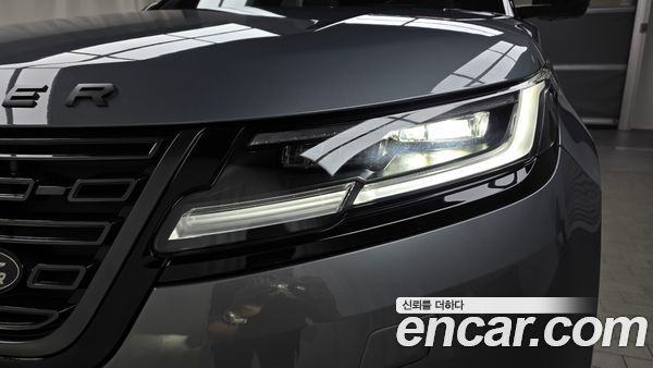 Land Rover Range Rover Velar 2026, фото 7
