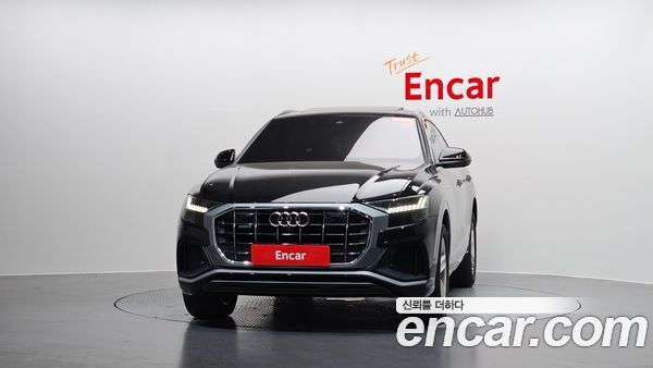 Audi Q8 2020, фото 2