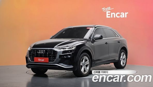 Audi Q8 2020, фото 34