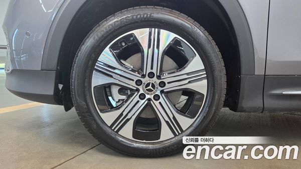 Mercedes-Benz EQB 2026, фото 5
