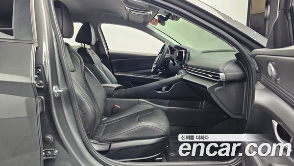 Hyundai Elantra 2025, фото 15
