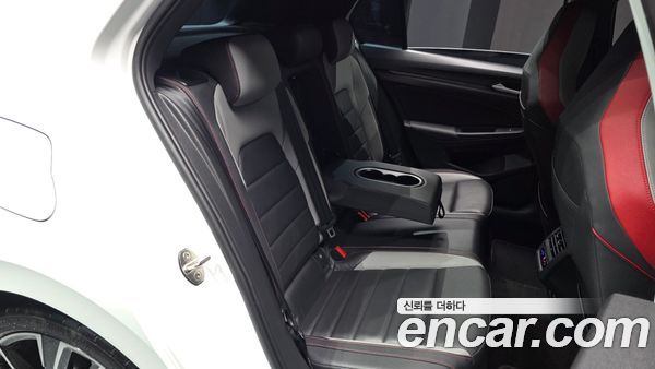 Volkswagen Golf 2024, фото 17