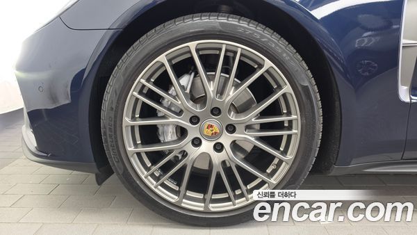 Porsche Panamera 2023, фото 5