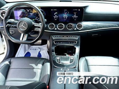 Mercedes-Benz E-Class 2022, фото 5