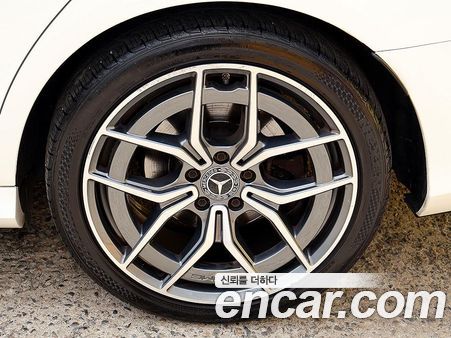 Mercedes-Benz E-Class 2022, фото 18