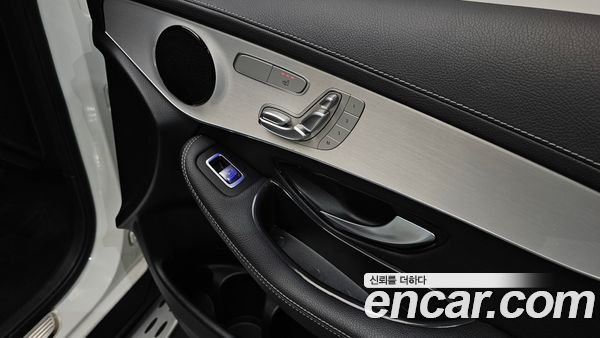 Mercedes-Benz GLC 2021, фото 28
