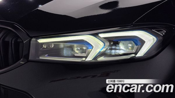 BMW 3 Series 2025, фото 8