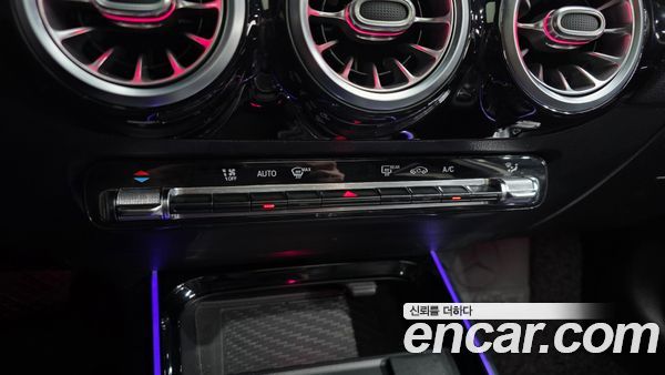 Mercedes-Benz GLA 2021, фото 31