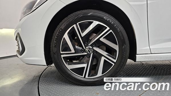 Volkswagen Jetta 2023, фото 5