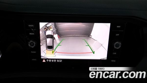Volkswagen Jetta 2023, фото 20