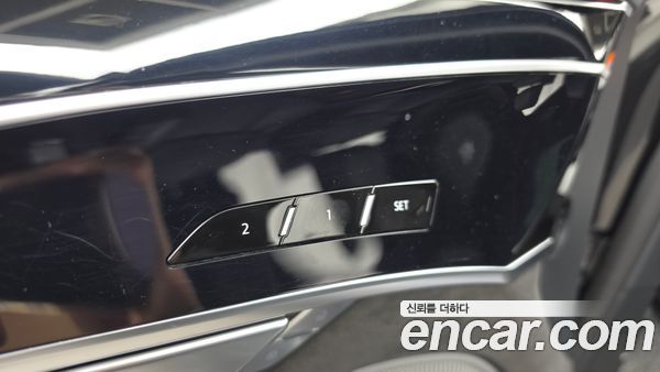 Audi A8 2021, фото 31