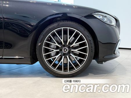 Mercedes-Benz S-Class 2022, фото 5