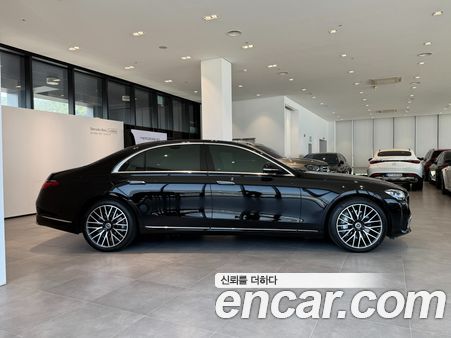Mercedes-Benz S-Class 2022, фото 9