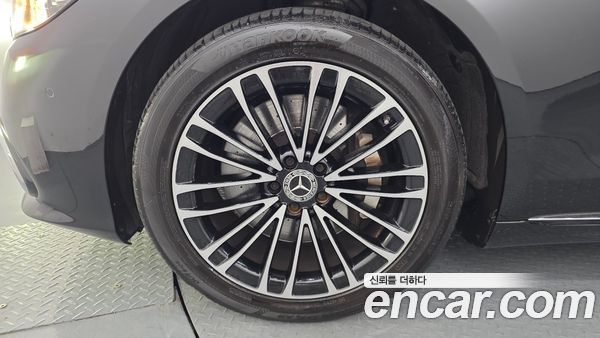 Mercedes-Benz S-Class 2022, фото 5