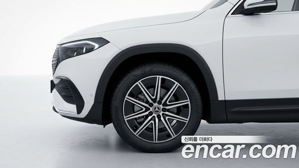 Mercedes-Benz EQB 2026, фото 5