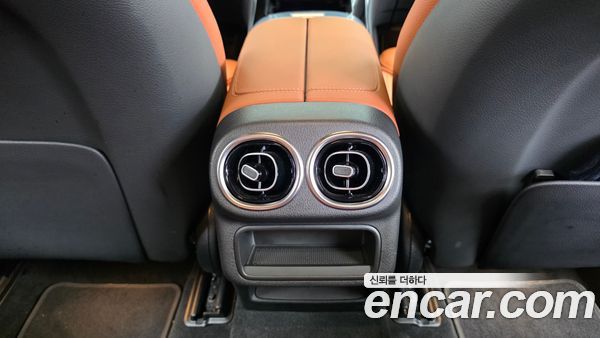 Mercedes-Benz GLC 2025, фото 31