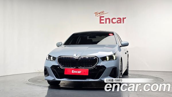 BMW 5 Series 2026, фото 3