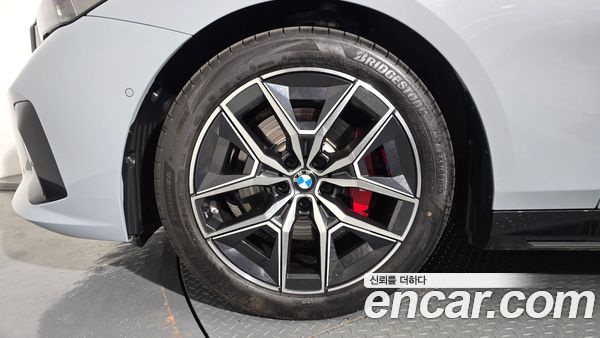 BMW 5 Series 2026, фото 5