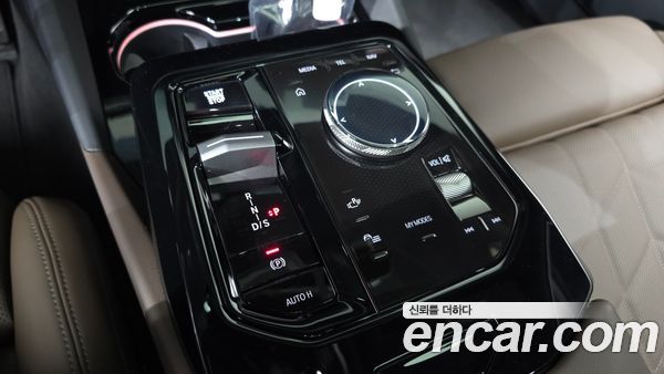 BMW 5 Series 2026, фото 12