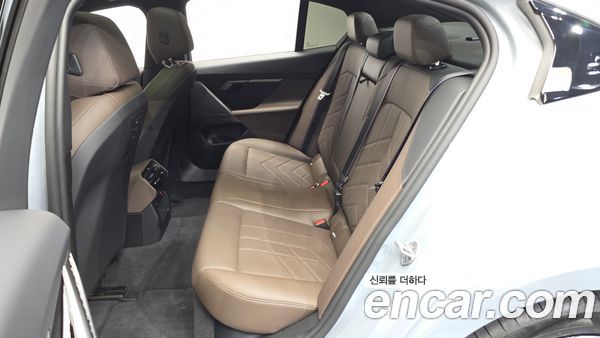 BMW 5 Series 2026, фото 17