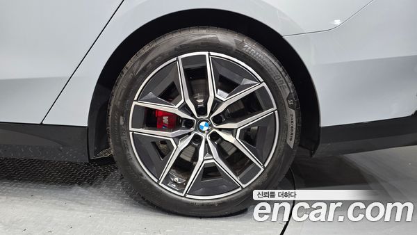 BMW 5 Series 2026, фото 7