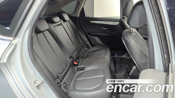 BMW 2 Series 2020, фото 11