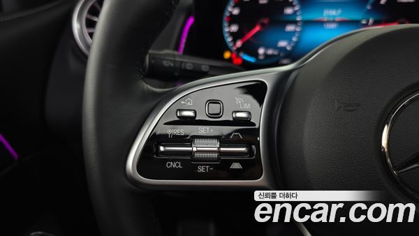 Mercedes-Benz GLB 2022, фото 18
