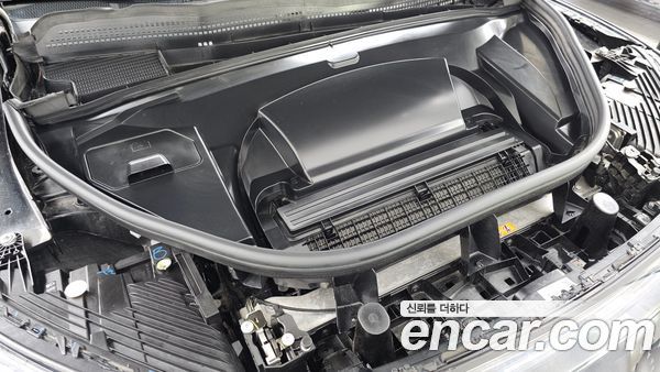 Mercedes-Benz EQE 2023, фото 6