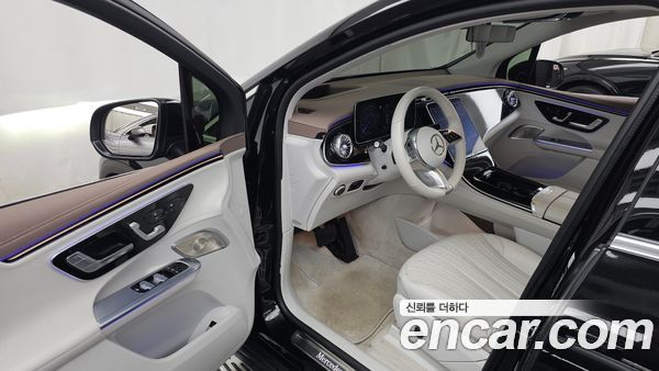 Mercedes-Benz EQE 2023, фото 13