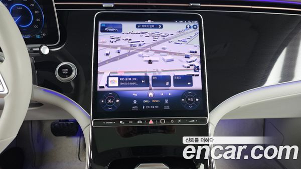 Mercedes-Benz EQE 2023, фото 20