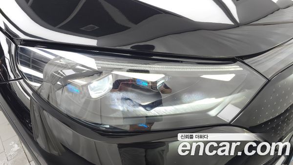 Mercedes-Benz EQE 2023, фото 8