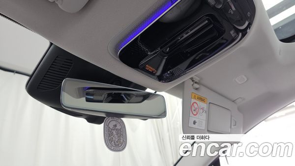 Mercedes-Benz EQE 2023, фото 32