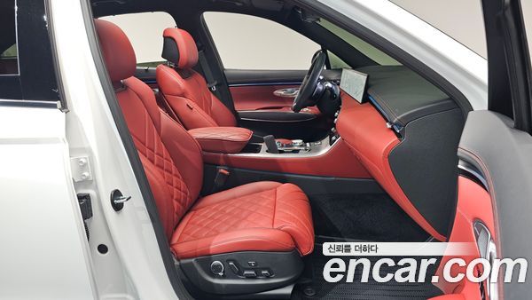 Genesis GV70 2025, фото 15