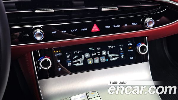 Genesis GV70 2025, фото 28