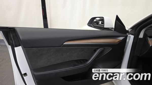Tesla Model 3 2022, фото 14