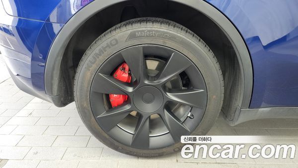 Tesla Model Y 2022, фото 5