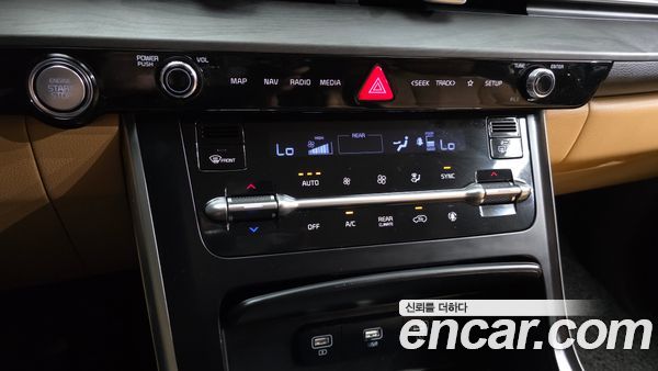 Kia Carnival 2021, фото 17