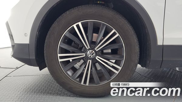 Volkswagen Tiguan 2023, фото 5