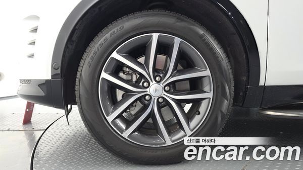 Land Rover Discovery Sport 2024, фото 5