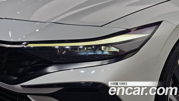 Hyundai Elantra 2024, фото 8