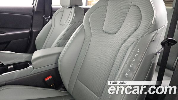Hyundai Elantra 2024, фото 30