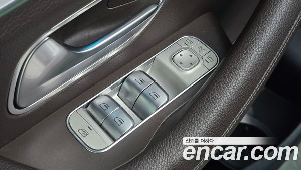 Mercedes-Benz GLE 2021, фото 29