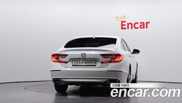 Honda Accord 2020, фото 4